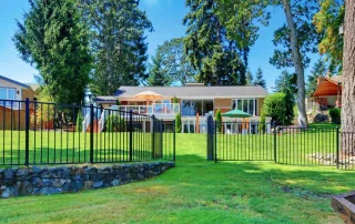 5 Indicators That a Fence Will Benefit Your Front Yard