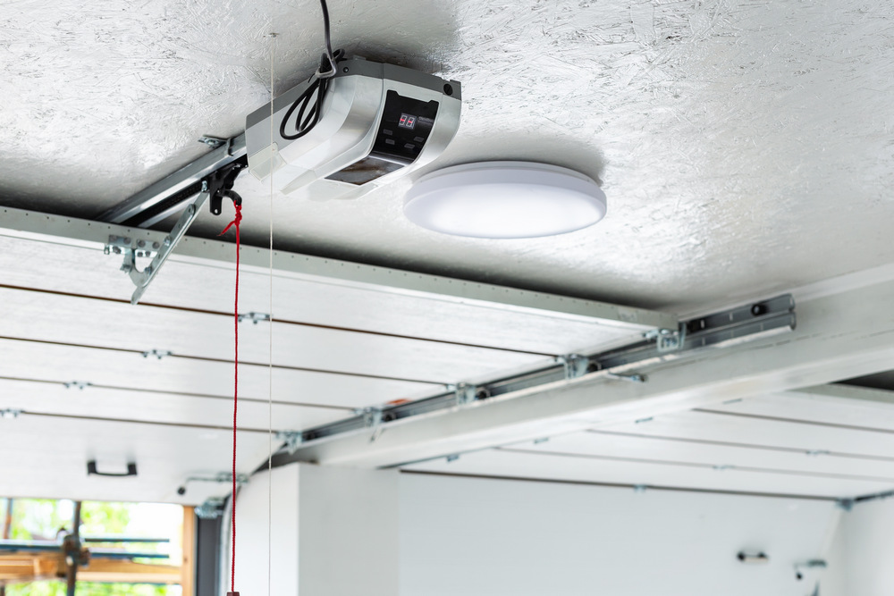 Top 7 Reasons to Replace Your Garage Door Opener