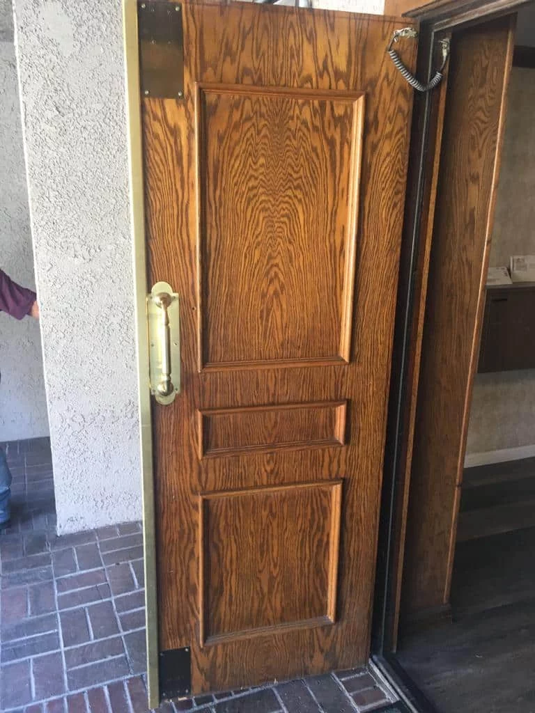 Entry Door Repair Los Angeles