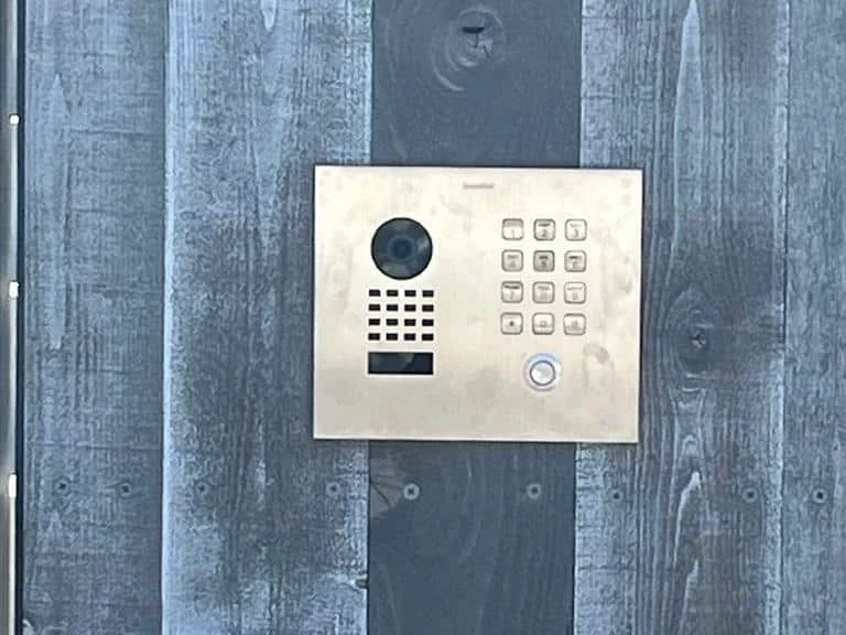 Automatic Gate, Fence, and Intercom Installation in Woodland Hills,